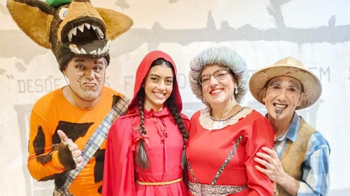 Chapeuzinho Vermelho e o Lobo